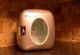 Uber Appliance UB-XL1 Uber Chill 12 can 9 Liter retro personal mini fridge for bedroom, office or dorm N10