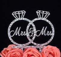 LOVENJOY Gift Box Pack Mrs and Mrs in Diamond Rings Same Sex Monogram Wedding Engagement Cake Topper (5.3-inch... N4