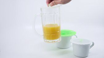 Silicone Lids Set of 4 with 2 cup lids - BPA Free, Strong Suction, Money Saver - Heat resisting, dishwasher, microwaveable... N5