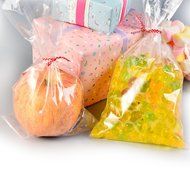 Outus 100 Pieces Party Bags Favor Bags with 100 Pieces Red Twist Ties N5