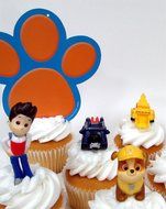 PAW PATROL 15 Piece Birthday Cupcake Topper Set Featuring Ryder and Paw Patrol Friends and Decorative Themed Accessories... N6