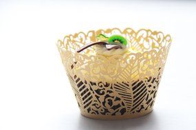 Kuke 24 pcs Seabed Leaf Laser Cut Cupcake Wrappers Cupcake Liners Muffin Container for Baby Shower Baby Birthday... N7