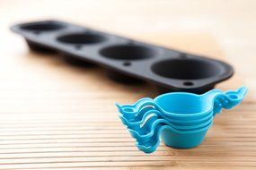 The Smart Baker&reg; Cuplettes Cupcake Pans with Free Recipe Book (Original - 12 Cuplettes) N4