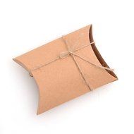 Mandydov 100pcs Anti-Scratch Kraft Paper Pillow Box Gift Candy Box with Twine for Wedding Party Favor N6