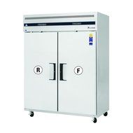 Everest Refrigeration ESWRF2 Reach-In Refrigerator/Freezer Combo