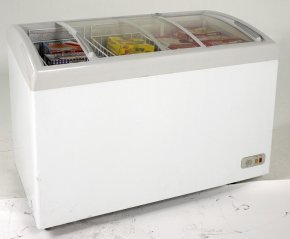 Avanti CFC86F0WG 43" Commercially Approved Glass Top Display Chest Freezer with 8.6 cu. ft. Capacity in White