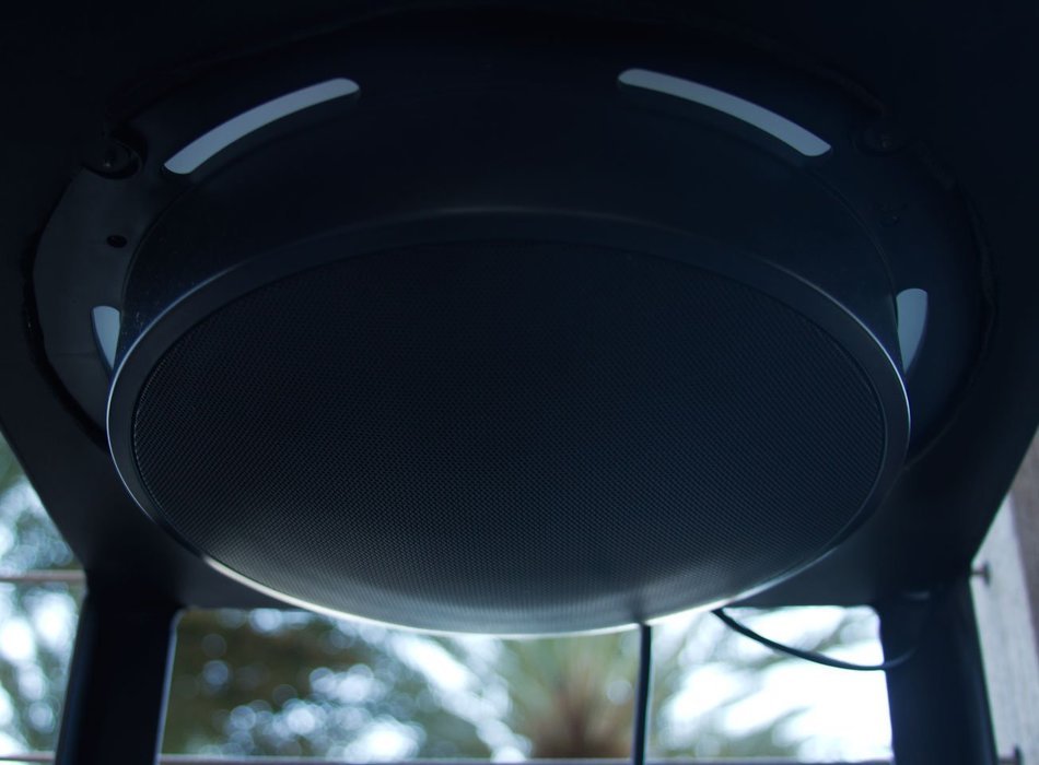 SOLAR POWERED OUTDOOR BLUETOOTH SPEAKER AND TABLE - PORTICO SOLAR SOUND BY FRESHETECH N5