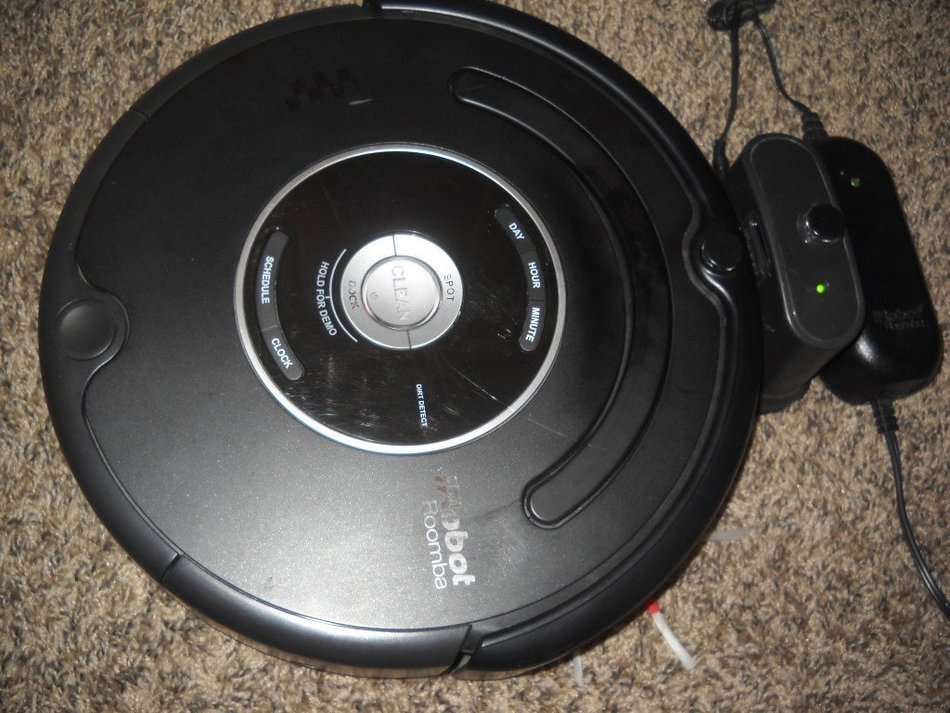 iRobot Roomba 570 Autonomous Robotic Vacuum N3