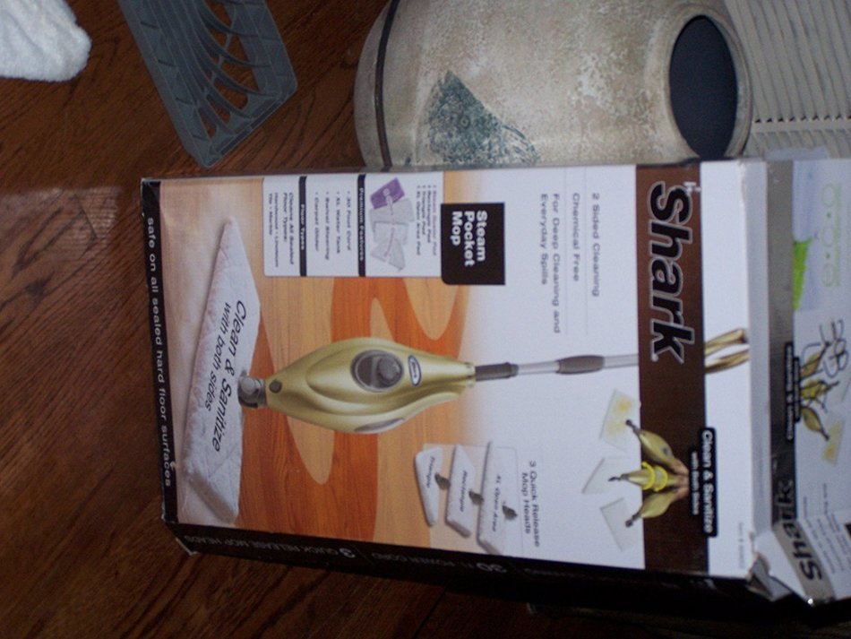 Euro-Pro Shark S3501 Steam Pocket Mop with 3 Quick Release Mop Heads and 4 Pads N2