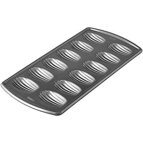Wilton Advance - Select Nonstick 12-Cavity Madeleine Pan in Gunmetal N3