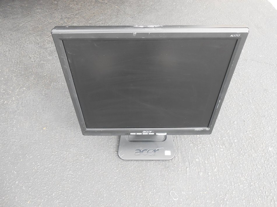 Acer AL1717FB 17-inch LCD Monitor With Speakers