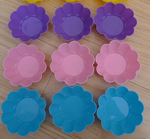 HSE 12pcs Silicone baking mold with a microwave oven Flower shape Random color N2