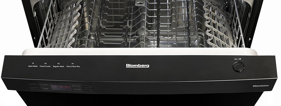 Blomberg DW24100B Dishwasher with Standard Tub Front Controls, 14 Place Settings, Black N3