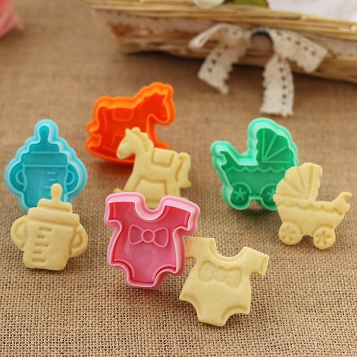 C-Pioneer Set of 4 Hobbyhorse Feeder Car Clothing Shaped Cake Fondant Pan Baking Molds for Kids, Pets, Dog-lovers... N4