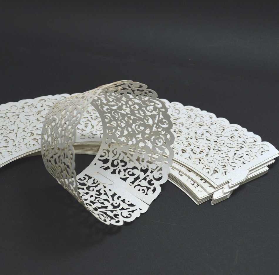 Bonayuanda Pack of 50 Filigree Vine Cupcake Wrappers Wraps Liner Wedding Party Cake Decoartion Gold+White N4