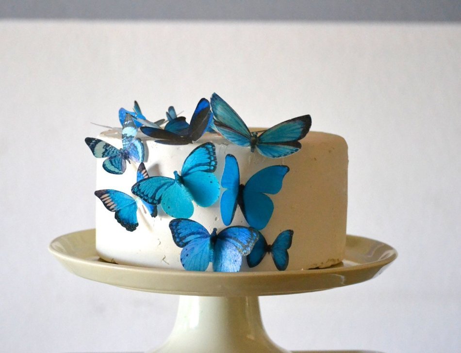 Edible Butterflies &copy; - Assorted Blue Set of 15 - Cake and Cupcake Toppers, Decoration