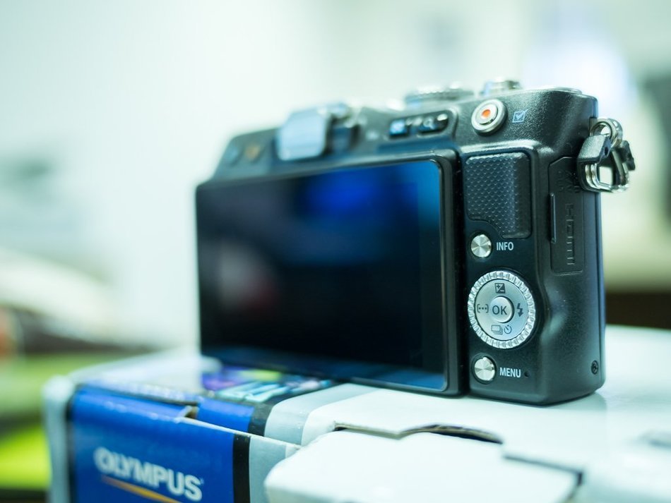 Olympus PEN E-PL3 12.3 MP Interchangeable Lens Camera Body Only (Black) N3