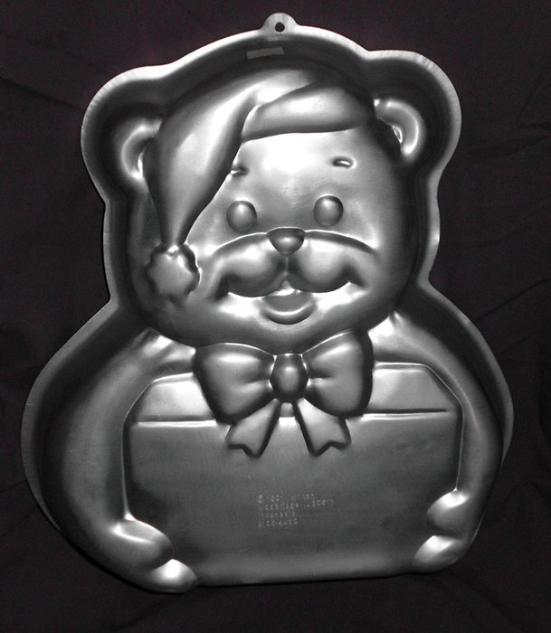 Wilton Santa Bear Cake Pan N2