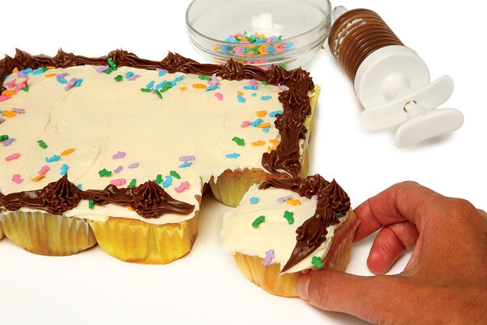 Norpro 3998 Nonstick 12-Cavity Linking Brownie Muffin Cupcake Cake Pan, Squares N4