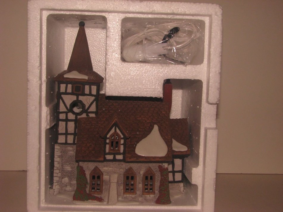 Department 56 Obbie's Books & Letrinka's Candy N3
