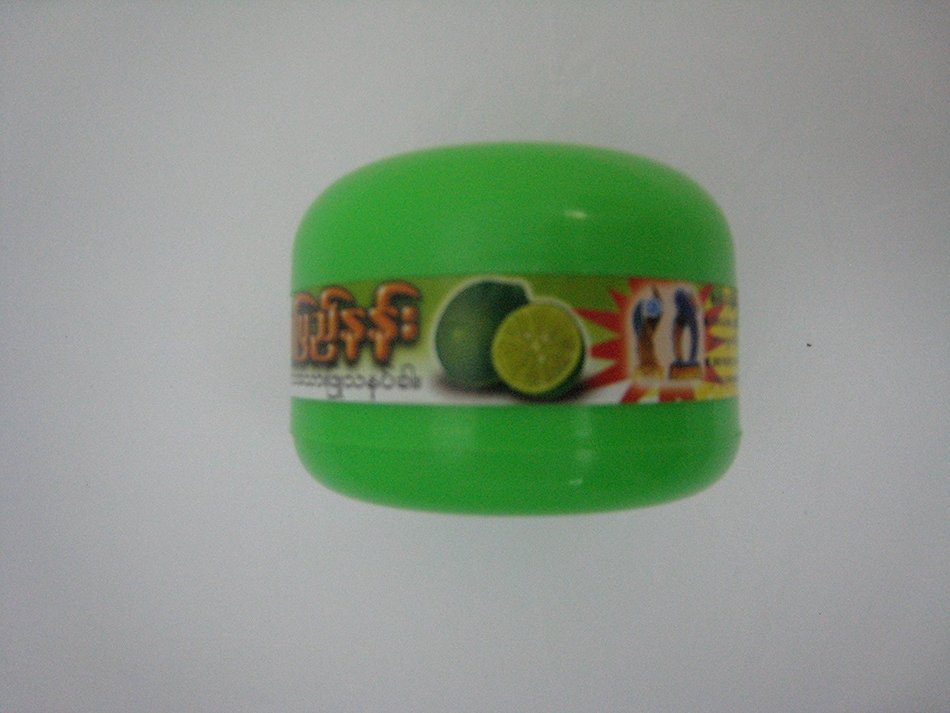 Natural Beauty Tanaka With Lemon power cake N4
