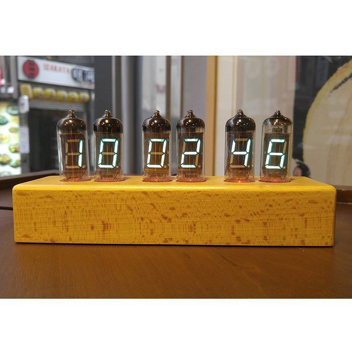 Tube Shelf Clock on Wood Body N4