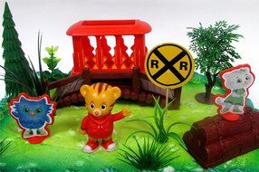 DANIEL TIGER&#039;S NEIGHBORHOOD 10 Piece Birthday CAKE Topper Set, Featuring Daniel Tiger, Katerina Kitty Cat and... N6