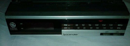 Vintage Ge General Electric Spacemaker Clock Am/fm Radio Under Cabinet 7-4217a