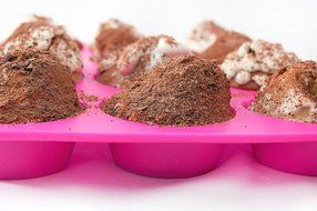Silicone Muffin &amp; Cupcake Pan - 12 Cups Pink Mold &amp; Baking Tray- Reusable, Non-Stick Bakeware - Heat Resistant... N5