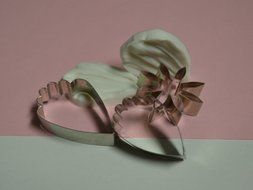 Cosmos Cutters &amp; Veiner Set/5 By Icing Petals N3