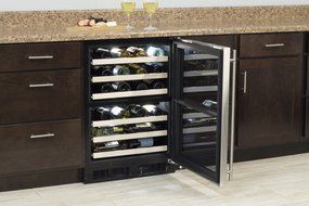 Marvel 30WCM-BS-G-R 15-Inch Wide Under Counter Wine Cellar Black Cabinet Glass and Stainless Steel Door N5