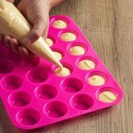 Muffin Cups Each Egg Tarts Silicone Cake Mold Baking Tools A Microwave Oven Use Baking Tray .(12 each) (12) N14