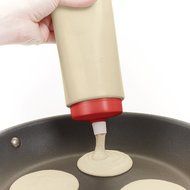 OXO Good Grips Pancake Batter Dispenser N7