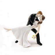 Homanda&reg; A Romantic Dip Dancing Bride and Groom Couple Figurine Wedding Decoration Cake Topper N4