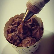 17 Piece Cake Decorating Tips Set By SweetyRose Professional Icing Tip Set With Reusable Coupler &amp; Storage Case... N7