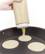 OXO Good Grips Pancake Batter Dispenser N8