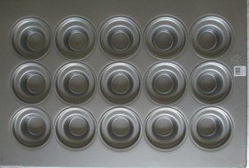 Focus Foodservice Commercial Bakeware 12 Count 3-1/2-Inch Jumbo Muffin Pan N4