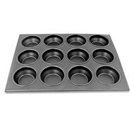 New Star Foodservice 37845 Commercial Grade Aluminum Non-Stick 12-Cup Muffin Pan N2