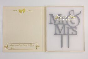 LOVENJOY with Gift Box Mr and Mrs Monogram Wedding Engagement Cake Topper (5.5-inch, Silver Glitter) N27