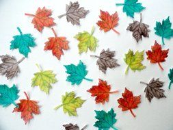 32 Fall Assorted Maple Leaf Decorative Wafer Paper Leaves&copy; Very Small 0.75&quot; Size Cake Decorations Cupcake Toppers N2