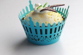 Kuke 24 pcs Garden Fence Laser Cut Cupcake Wrappers Cupcake Liners Muffin Container for Baby Shower Baby Birthday... N5