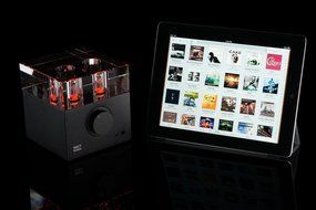 Woo Audio WA7 Fireflies (2nd Gen) Headphone Amplifier/DAC in Black N4
