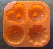 New 4-Cavity Silicone Mini Bundt Cake Pudding Jello Moulds Pan Cupcake Bakeware Silicone Cake Baking Molds (Color... N5