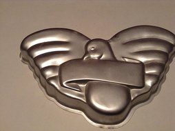 Wilton Peace Dove Cake Pan