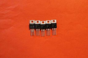 Transistors silicon KT818G analogue 2N6107, 2N6134, BD710, BDT96 USSR 10 pcs