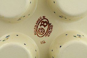 Polish Pottery Muffin Pan 14-inch Country Meadow N2