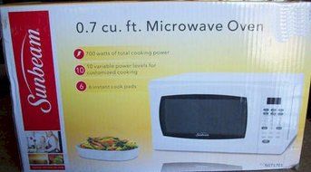 Sunbeam 0.7 cu. ft. 700 Watt Digital Display Compact Countertop Microwave Oven (SGT1701) N3