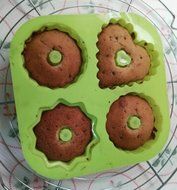 New 4-Cavity Silicone Mini Bundt Cake Pudding Jello Moulds Pan Cupcake Bakeware Silicone Cake Baking Molds (Color... N7