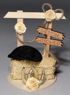 Gettin&#039; Hitched Western Wedding Cake Topper or Table Decoration