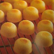 12 Holes Metal Cupcake Mould Ovenware Pan Bake Tool. N4